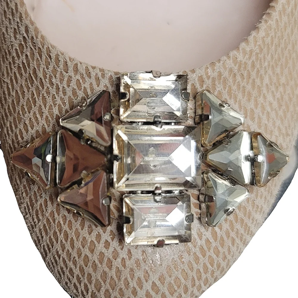 BCBGeneration Tan Beige Snake Embossed Leather Wedge Heel Shoes SZ 7 Round Toe - Picture 11 of 14